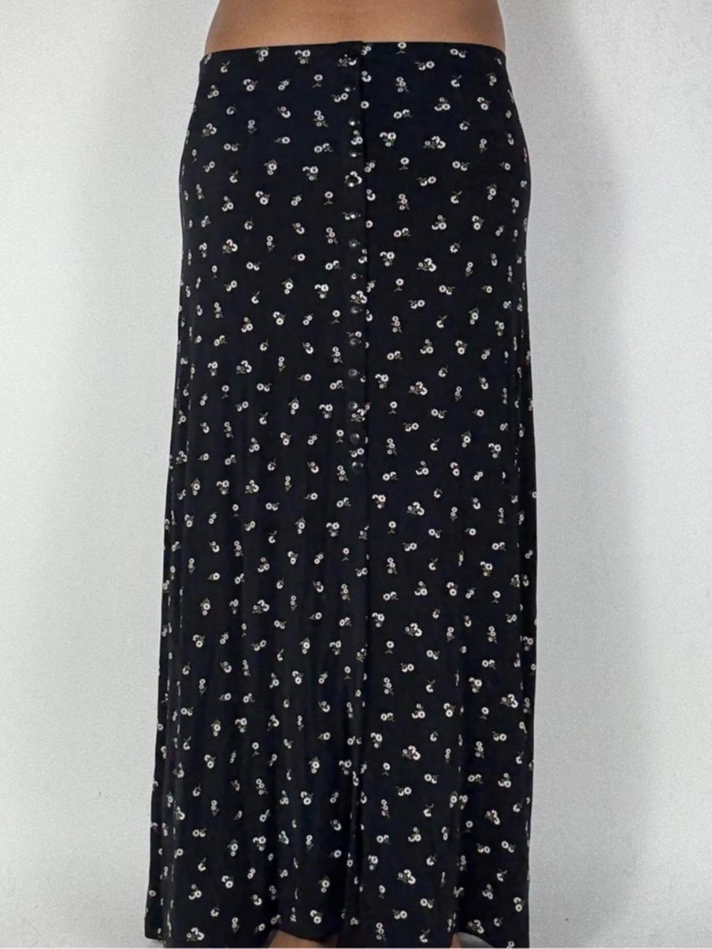 Y2k DAISY PRINT BLACK BUTTON UP MAXI SKIRT